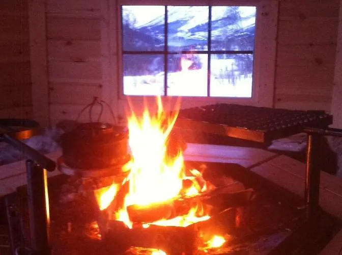 Holiday home Kjelkebakken Gard 2. Lyngseidet